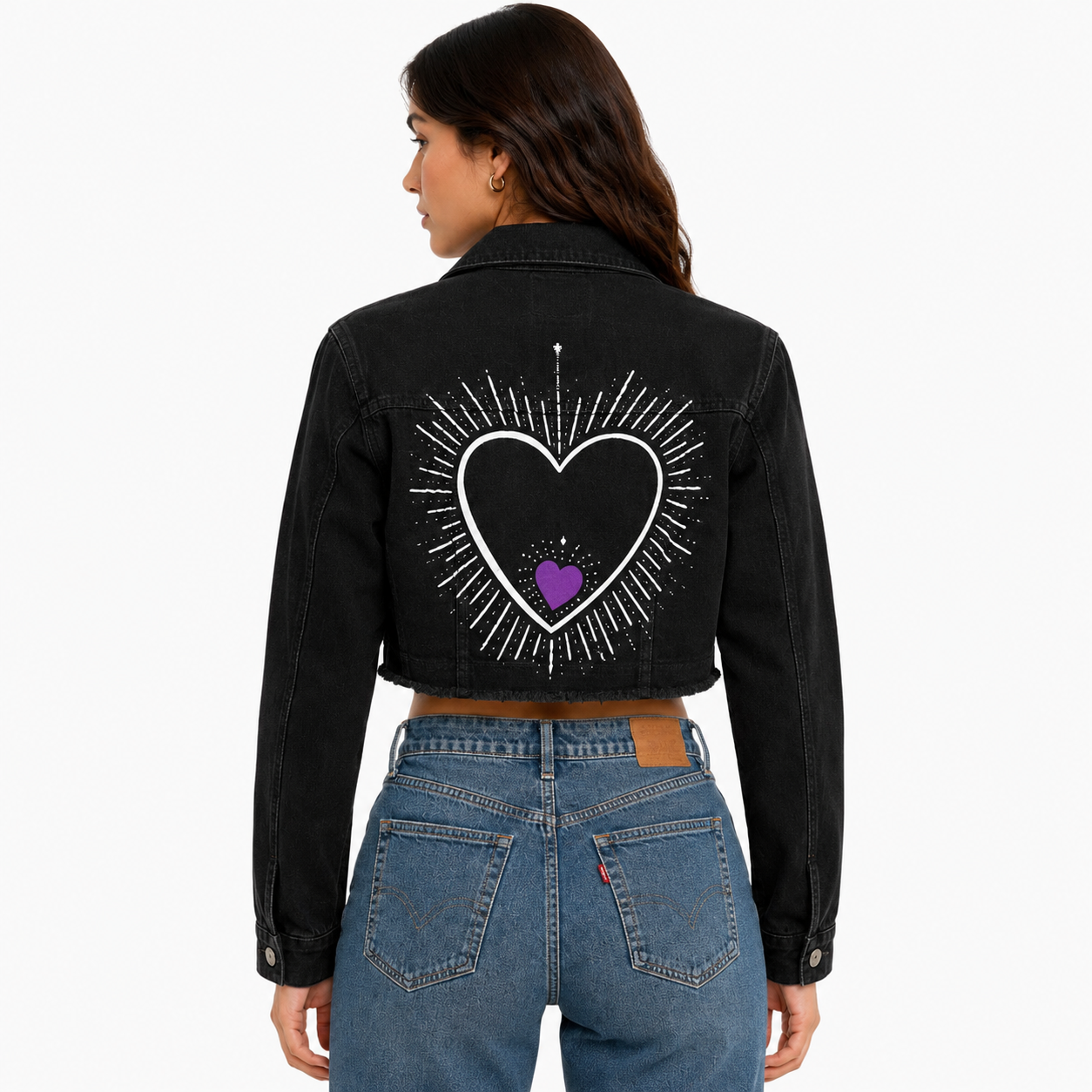 Chamarra Crop Negra Corazón Pintado