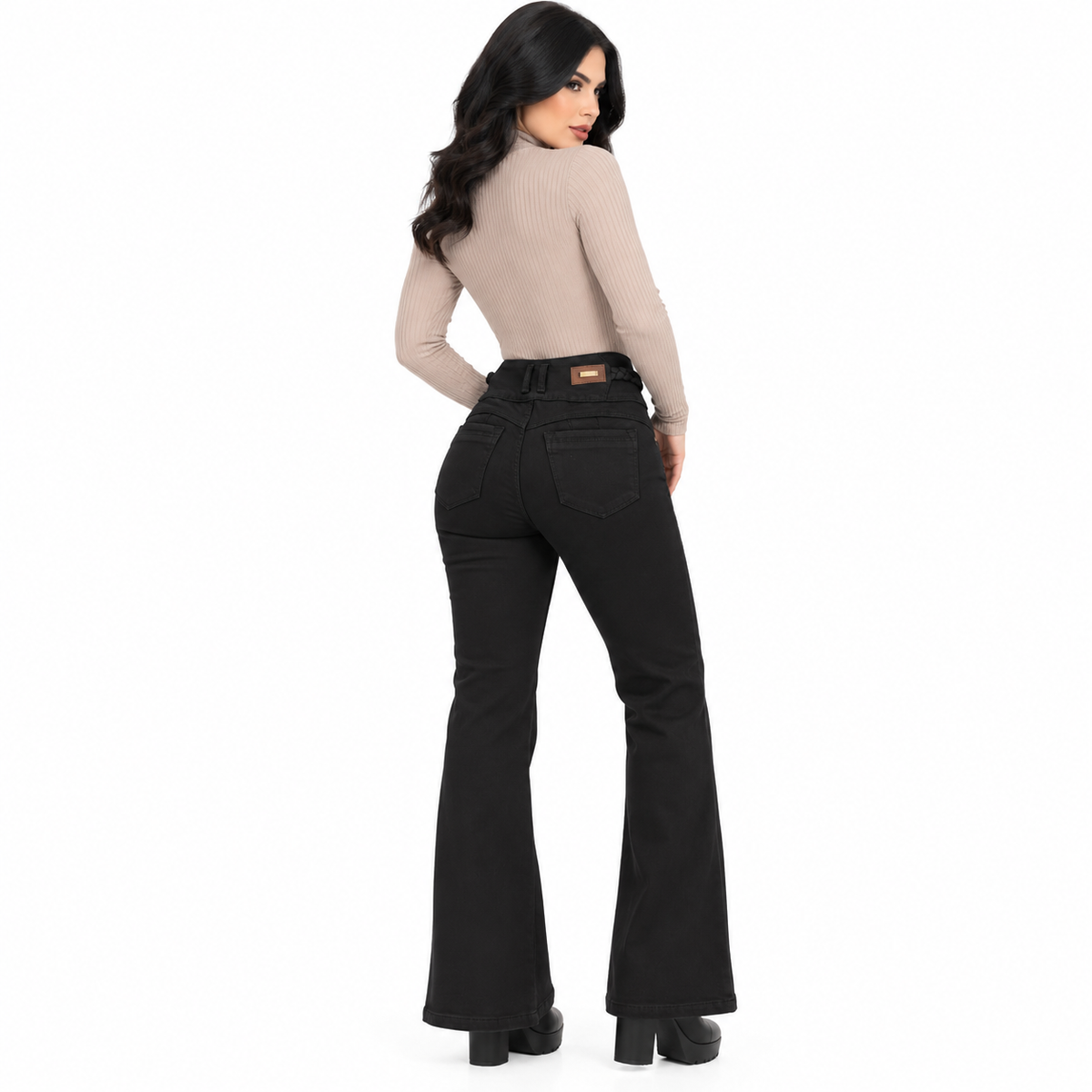Jeans Colombianos para Mujer Corte Acampanado Negro – Tiro Alto, Súper Stretch y Pretina con Detalle | Tallas 5 a 15