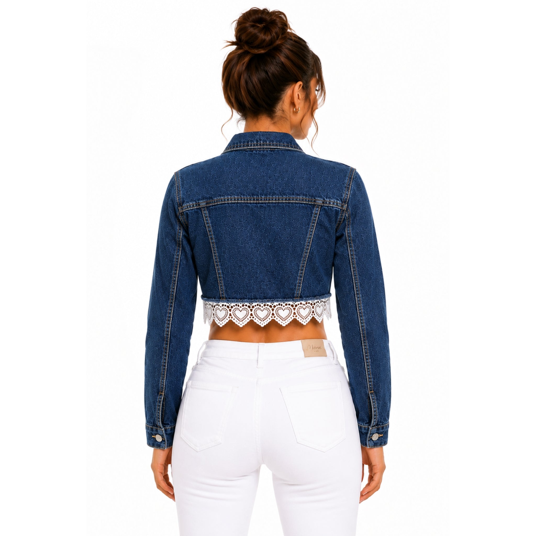 Chamarra Denim Crop con Encaje de Corazones – Azul Medio
