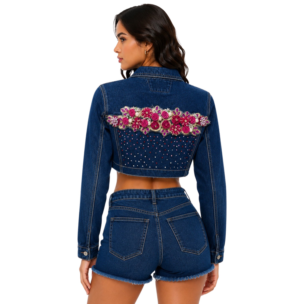 Chamarra Denim Crop con Jardín de Flores 3D y Pedrería – Azul Índigo