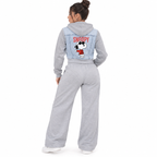 Conjunto Chamarra crop estampada y Pants estampado