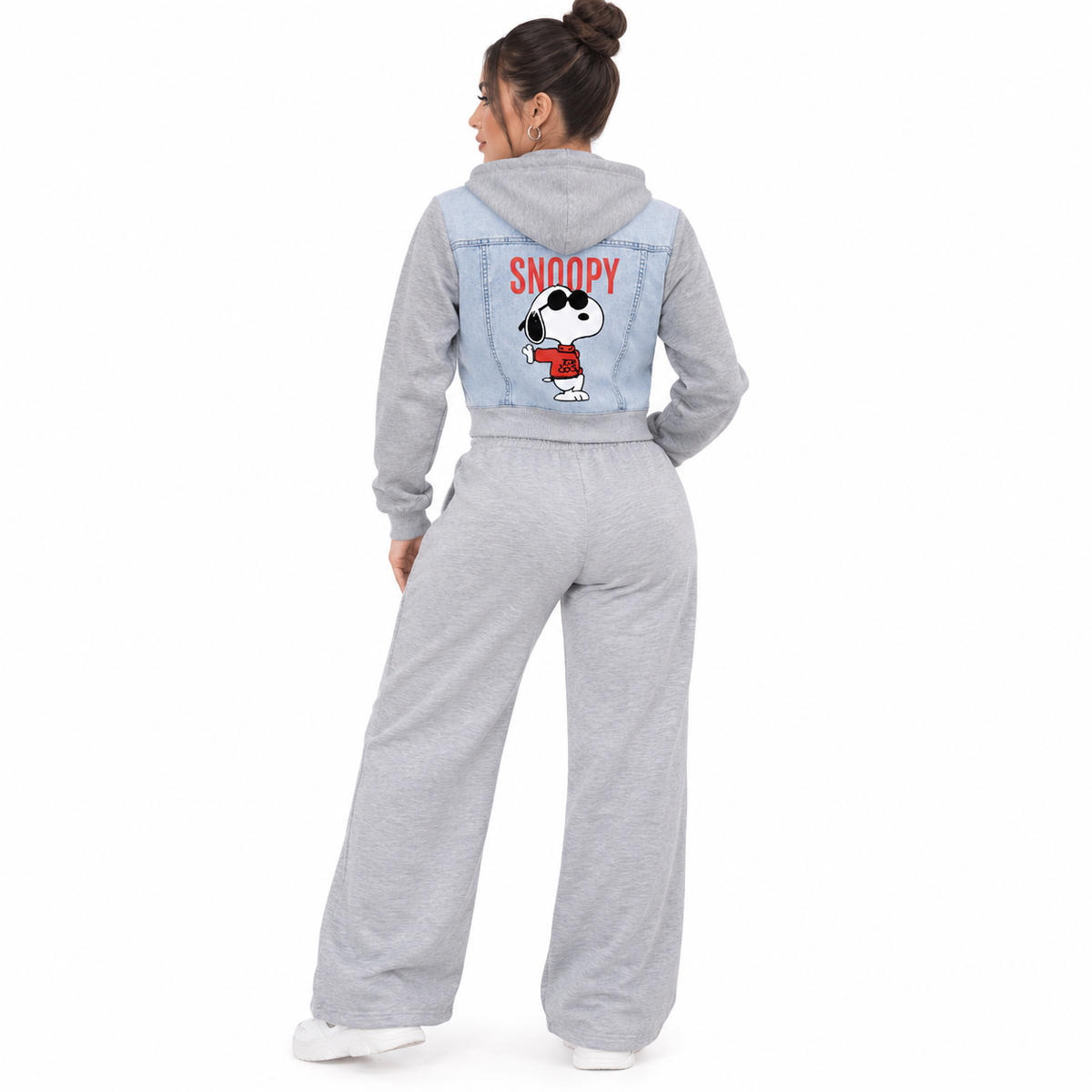 Conjunto Chamarra crop estampada y Pants estampado
