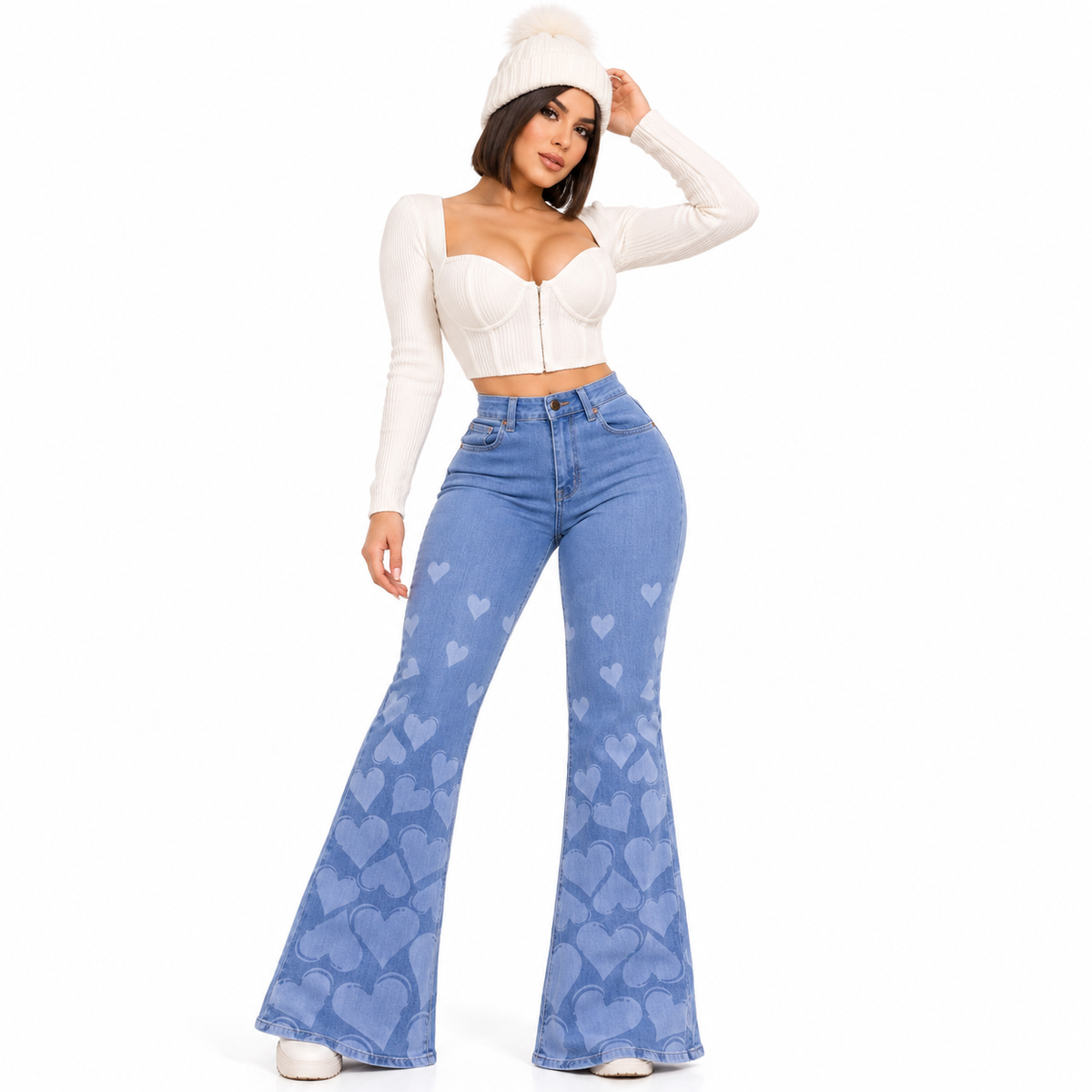 Jeans de corte colombiano detalles de corazones que realza tu figura con un ajuste perfecto
